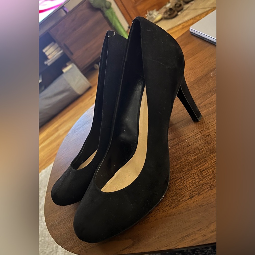 Kelly & Katie Isabella Suede Like Pump